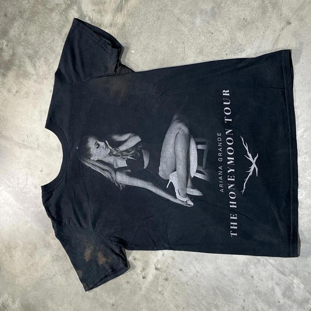 Ariana Grande Preowned Small T-shirt - Picture 2 of 6